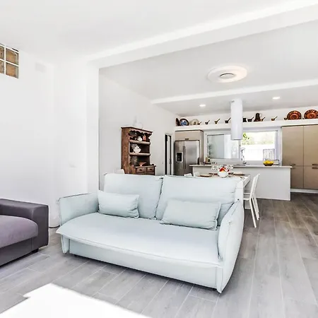 Marina Villa *